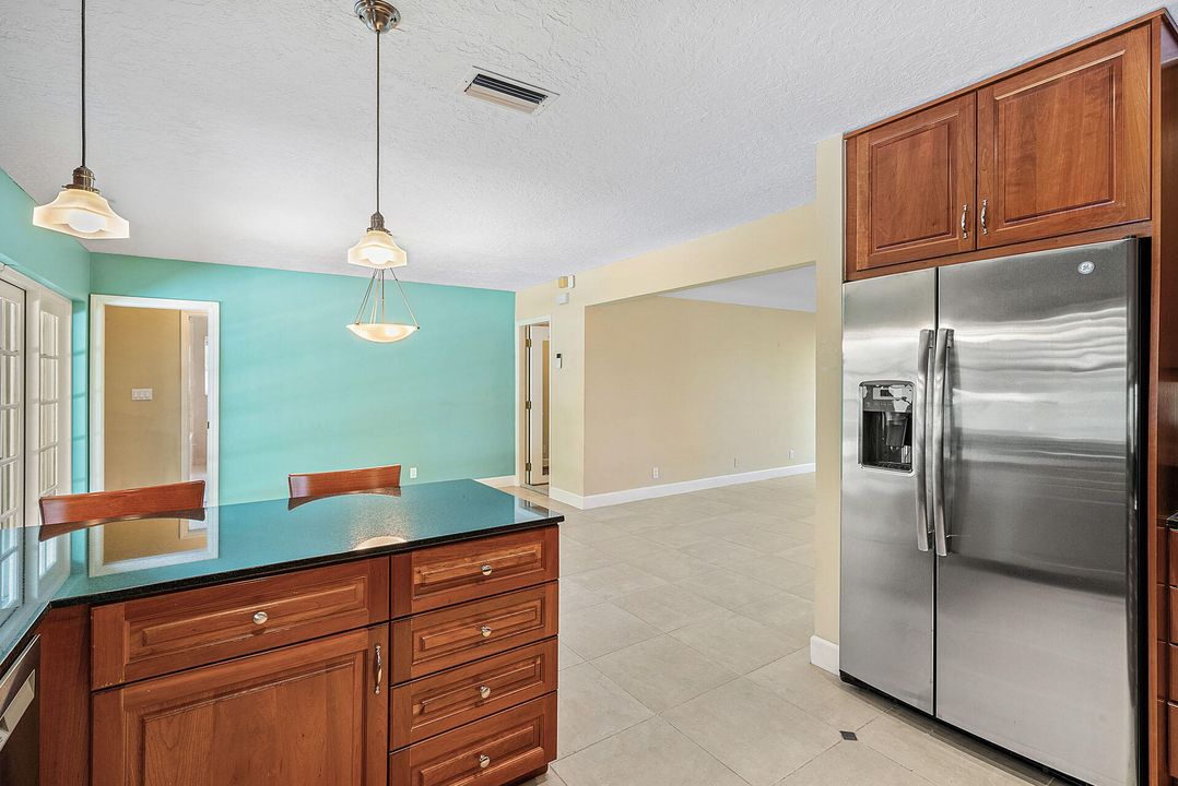 For Sale: $845,000 (4 beds, 2 baths, 1678 Square Feet)