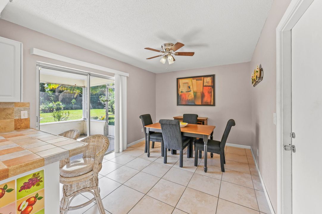 For Sale: $279,000 (2 beds, 2 baths, 1305 Square Feet)