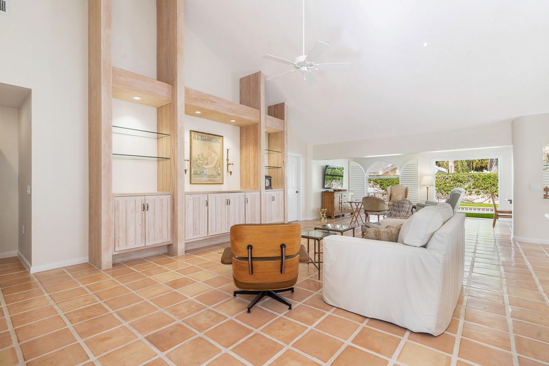 出租: $5,500 (3 贝兹, 2 浴室, 1974 平方英尺)