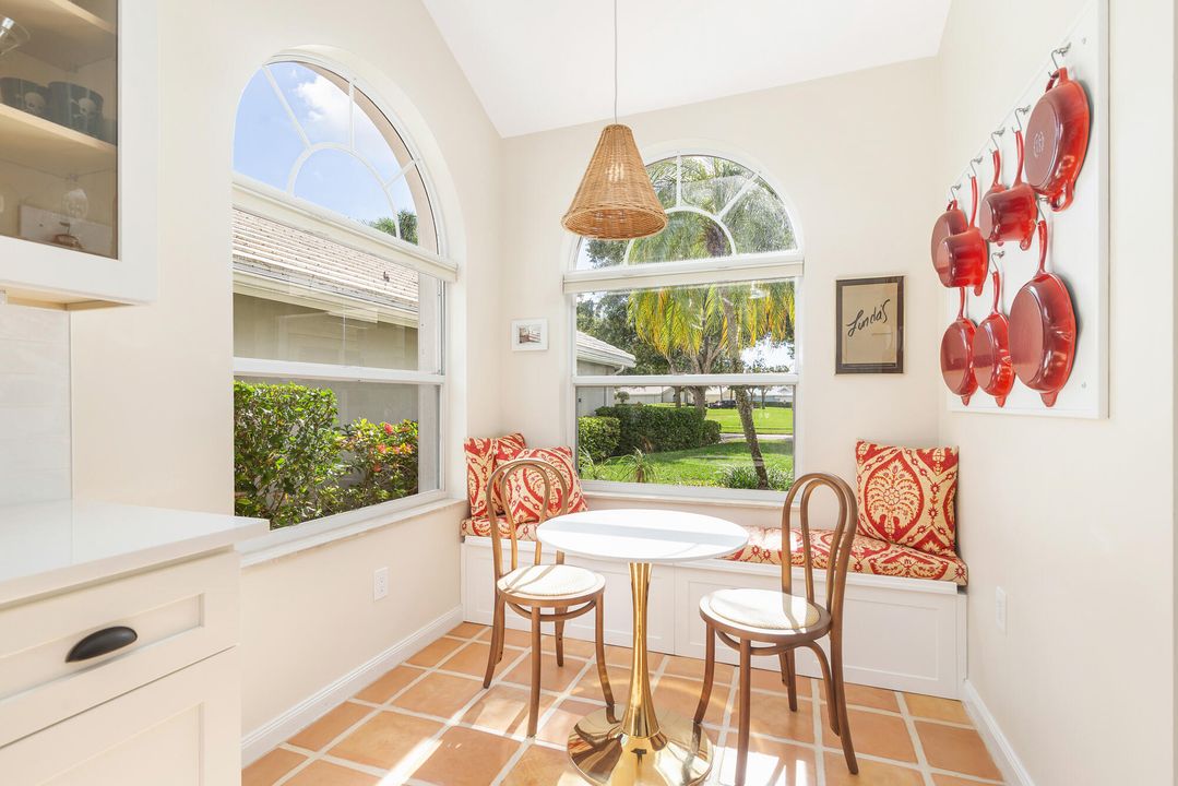 出租: $5,500 (3 贝兹, 2 浴室, 1974 平方英尺)