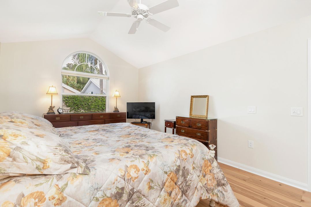 出租: $5,500 (3 贝兹, 2 浴室, 1974 平方英尺)