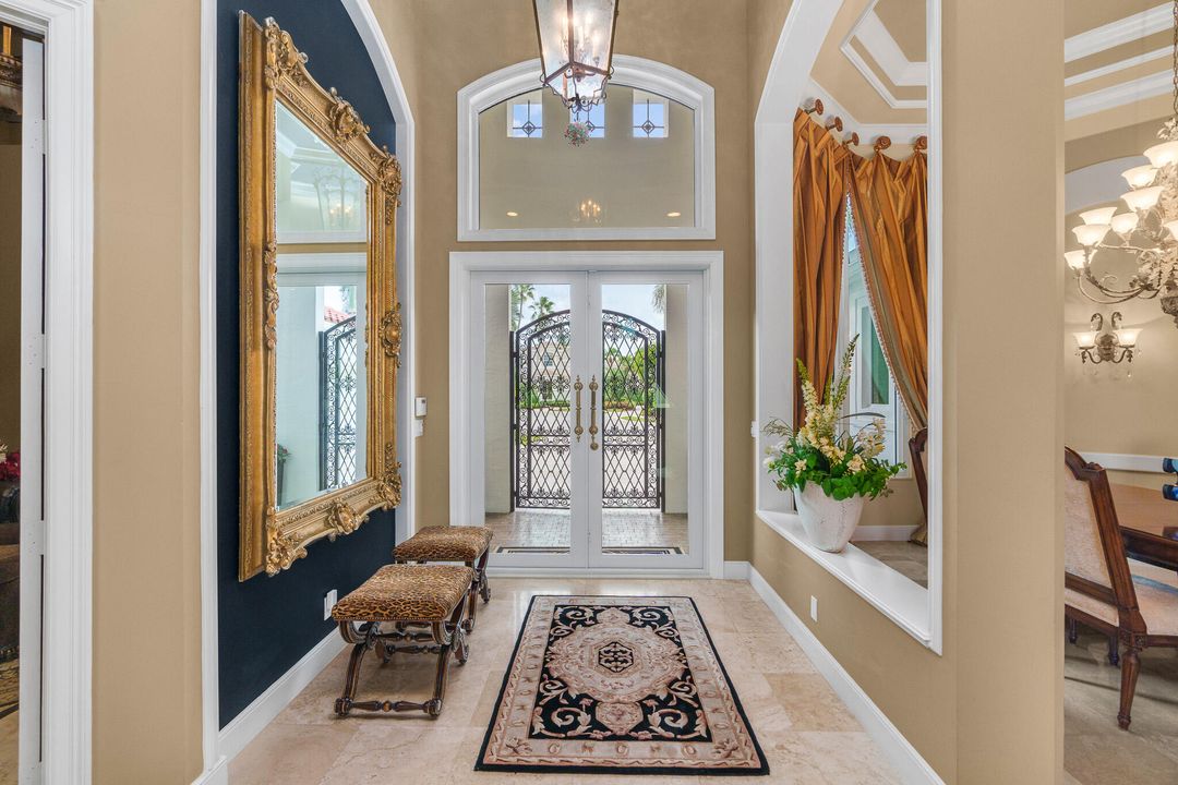 Под контрактом: $3,500,000 (3 спален, 3 ванн, 3571 Квадратных фут)