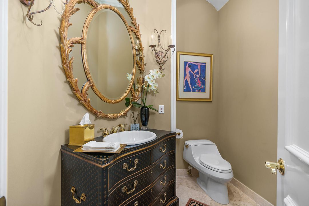 Под контрактом: $3,500,000 (3 спален, 3 ванн, 3571 Квадратных фут)