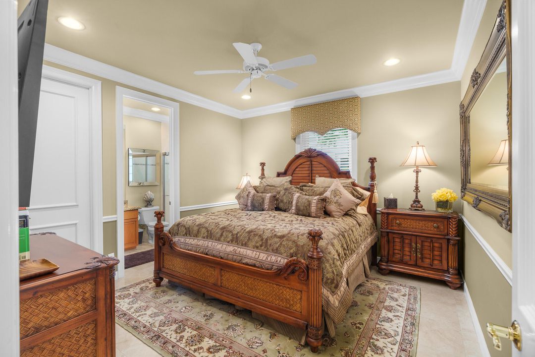 Под контрактом: $3,500,000 (3 спален, 3 ванн, 3571 Квадратных фут)