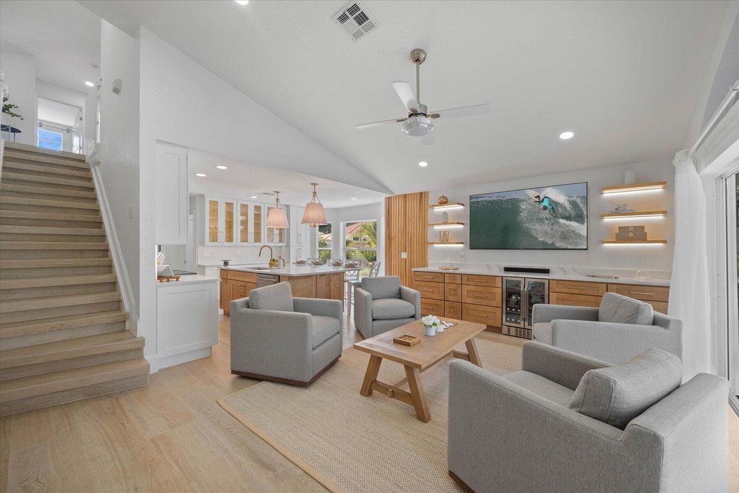 For Sale: $889,000 (3 beds, 2 baths, 2152 Square Feet)