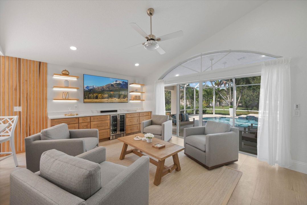 For Sale: $889,000 (3 beds, 2 baths, 2152 Square Feet)