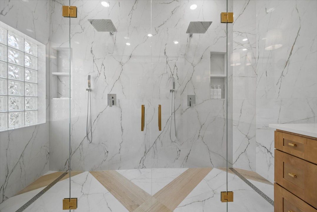 For Sale: $889,000 (3 beds, 2 baths, 2152 Square Feet)