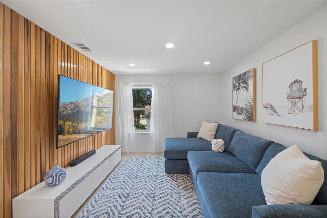 For Sale: $889,000 (3 beds, 2 baths, 2152 Square Feet)