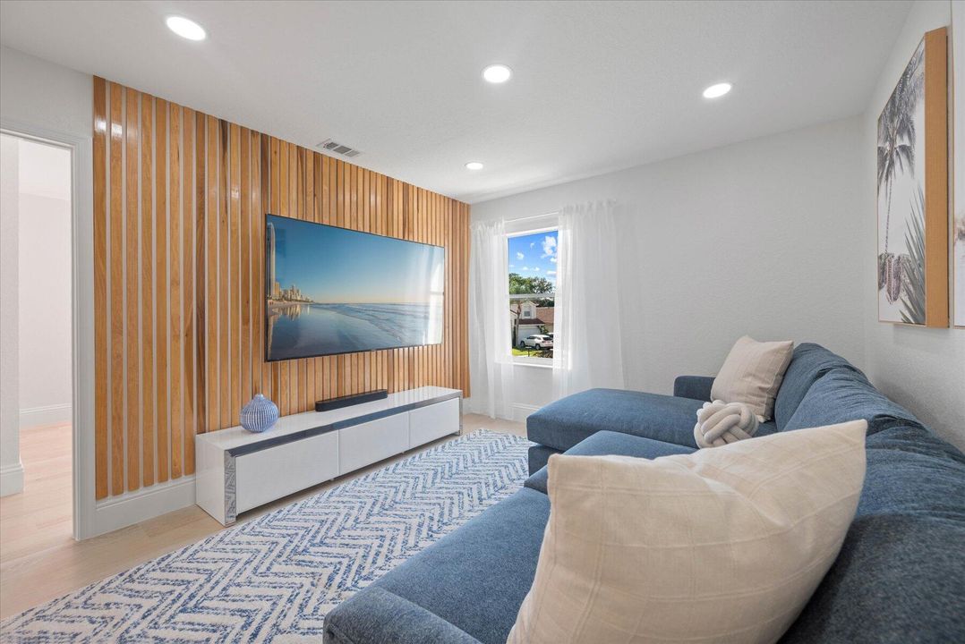 For Sale: $889,000 (3 beds, 2 baths, 2152 Square Feet)