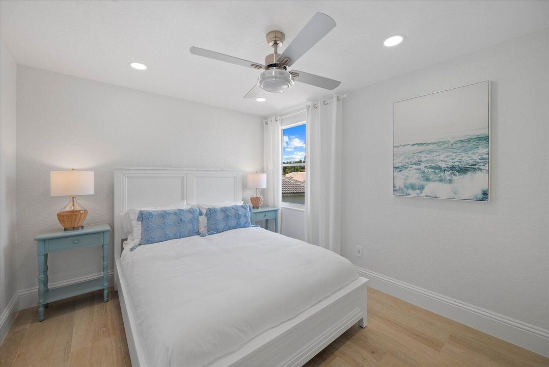 For Sale: $889,000 (3 beds, 2 baths, 2152 Square Feet)