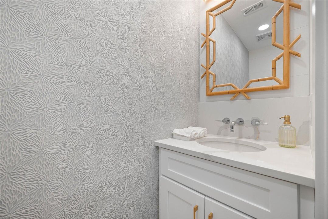 For Sale: $889,000 (3 beds, 2 baths, 2152 Square Feet)