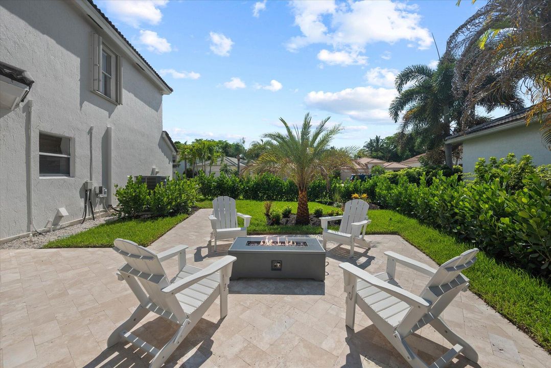 For Sale: $889,000 (3 beds, 2 baths, 2152 Square Feet)