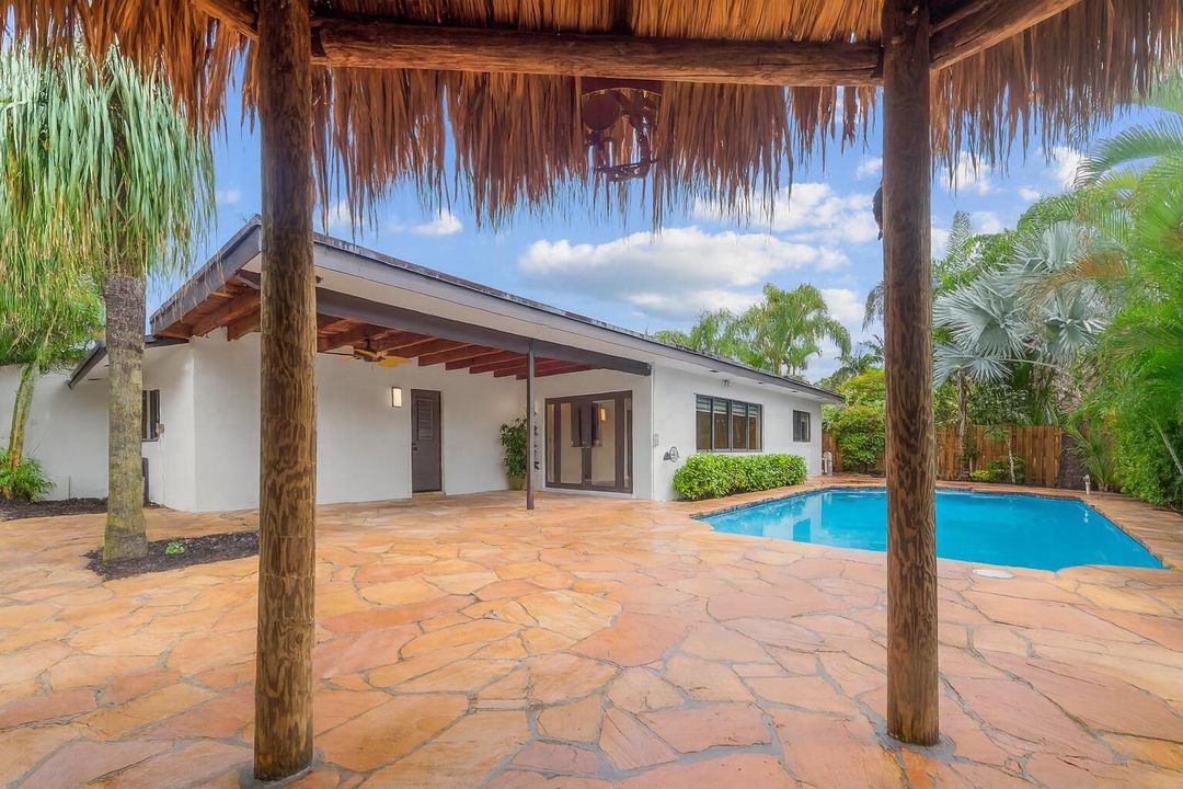 待售: $749,000 (3 贝兹, 2 浴室, 1749 平方英尺)