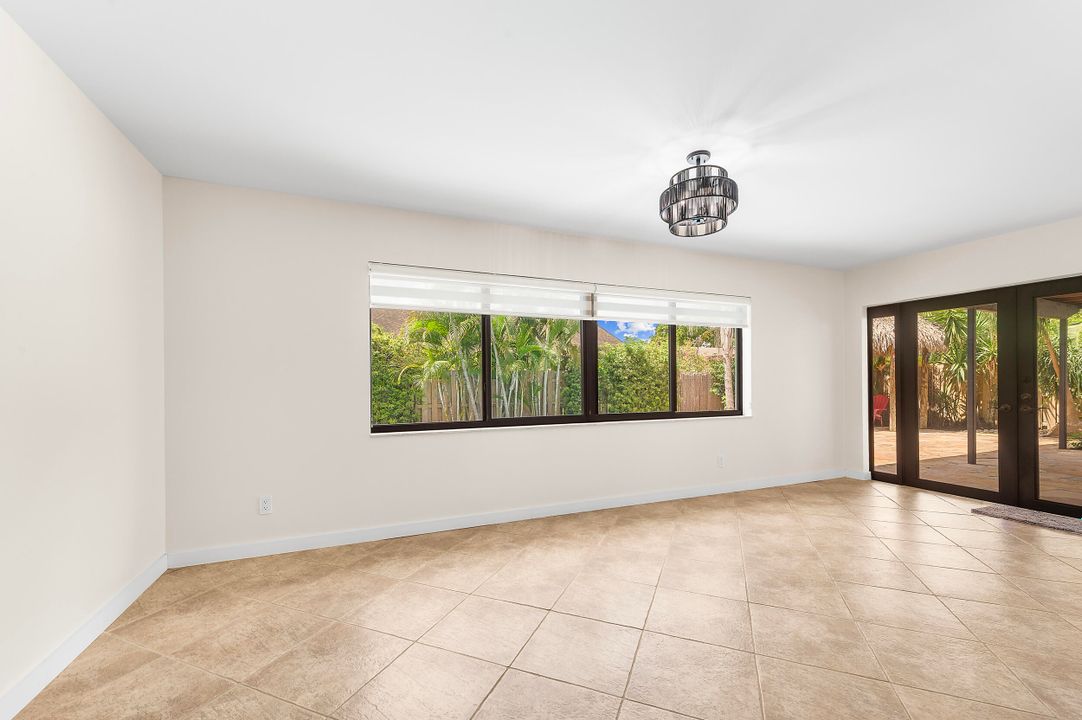 待售: $749,000 (3 贝兹, 2 浴室, 1749 平方英尺)