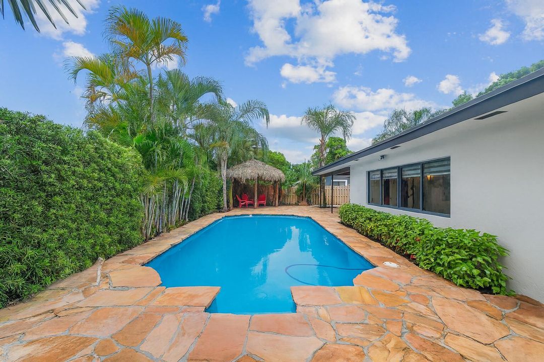 待售: $749,000 (3 贝兹, 2 浴室, 1749 平方英尺)