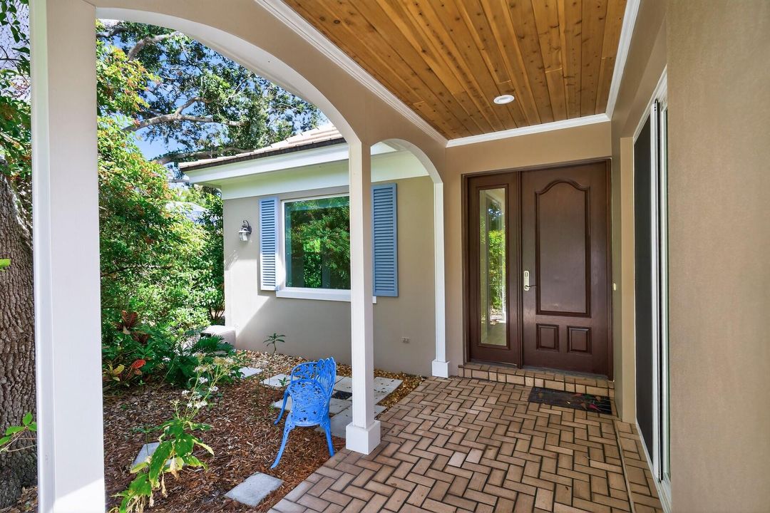 For Sale: $995,000 (4 beds, 3 baths, 2609 Square Feet)