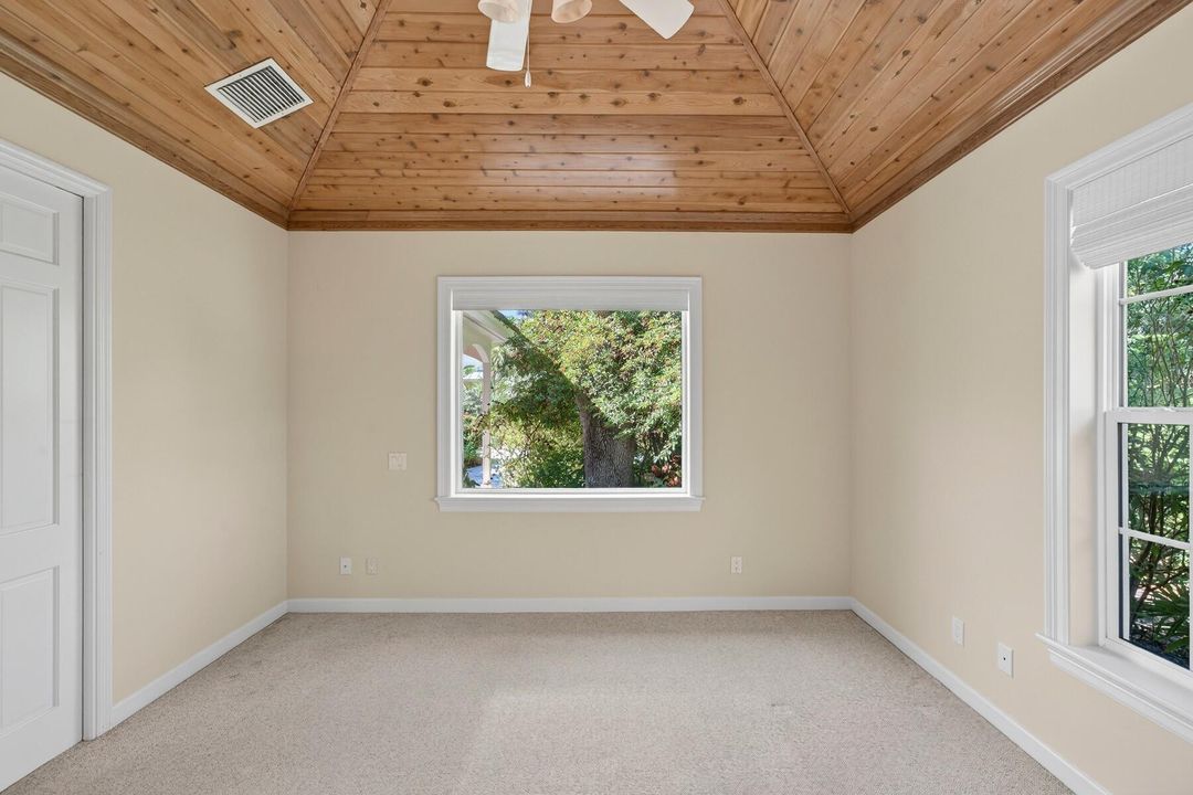 For Sale: $995,000 (4 beds, 3 baths, 2609 Square Feet)