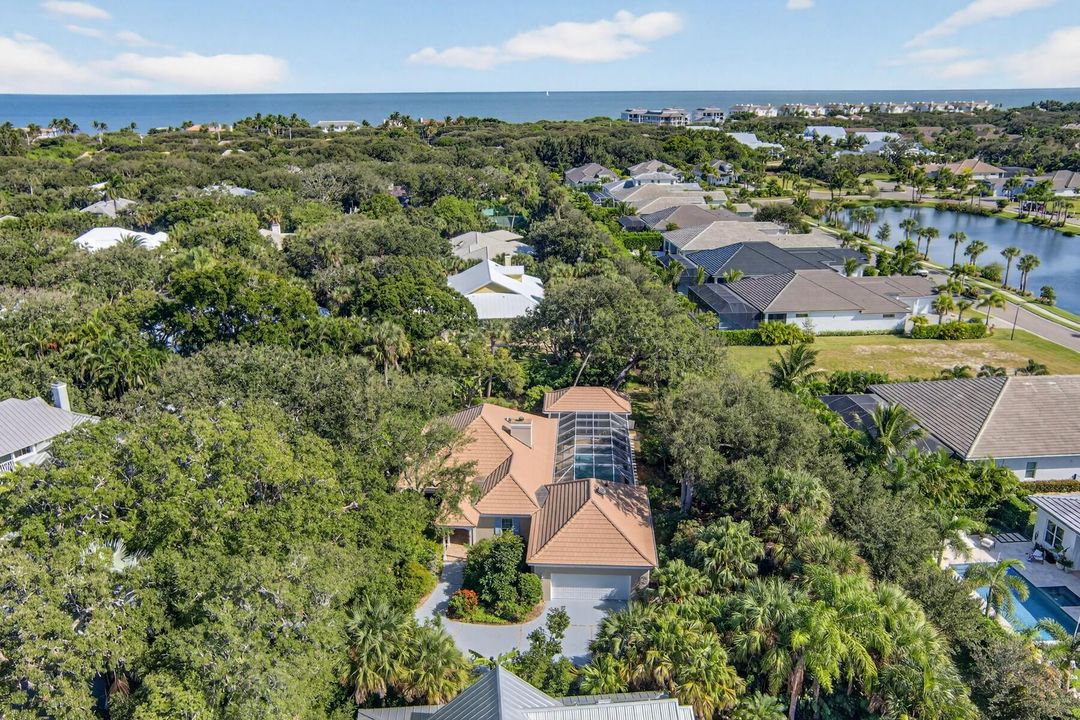 For Sale: $995,000 (4 beds, 3 baths, 2609 Square Feet)