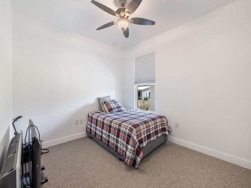 For Sale: $899,900 (3 beds, 2 baths, 1800 Square Feet)