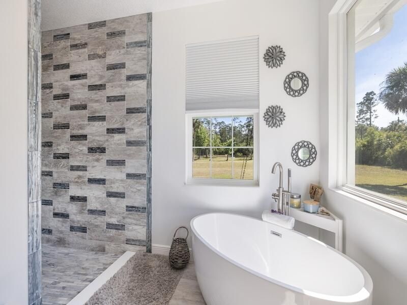 For Sale: $899,900 (3 beds, 2 baths, 1800 Square Feet)