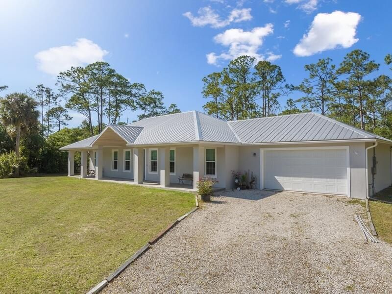 For Sale: $899,900 (3 beds, 2 baths, 1800 Square Feet)