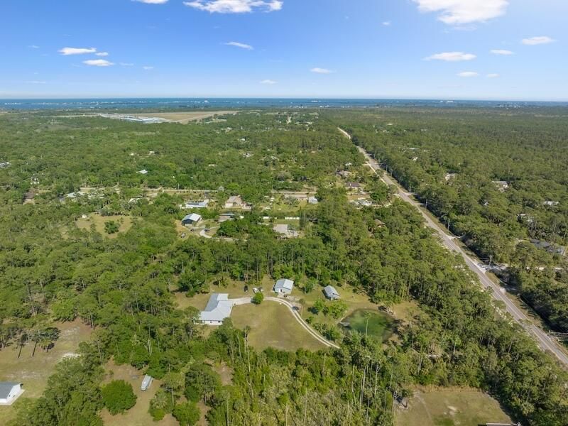 For Sale: $899,900 (3 beds, 2 baths, 1800 Square Feet)