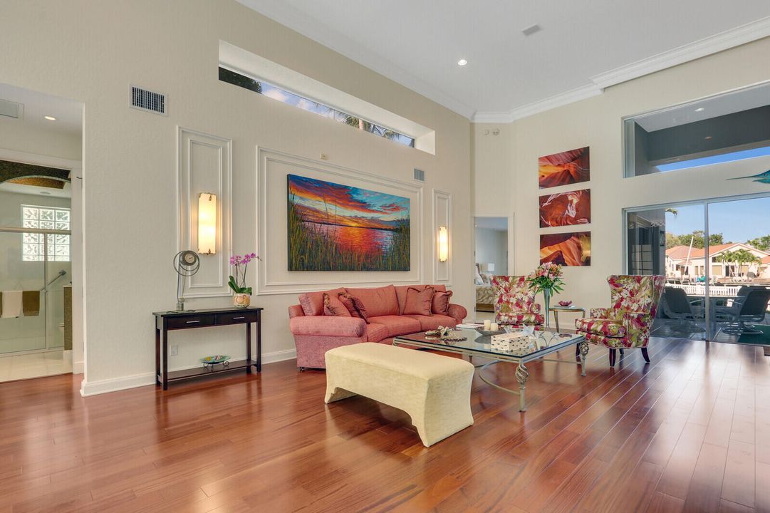 For Sale: $3,795,000 (5 beds, 5 baths, 3614 Square Feet)