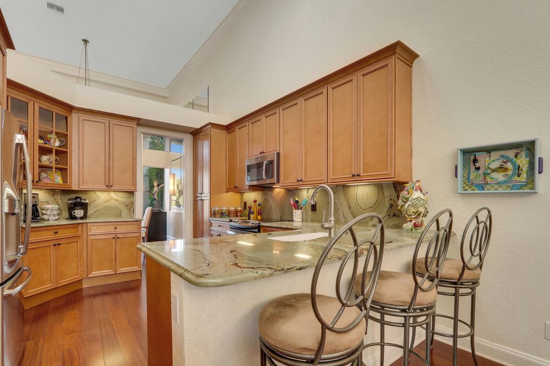 For Sale: $3,795,000 (5 beds, 5 baths, 3614 Square Feet)