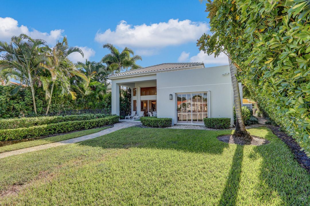 For Sale: $3,795,000 (5 beds, 5 baths, 3614 Square Feet)