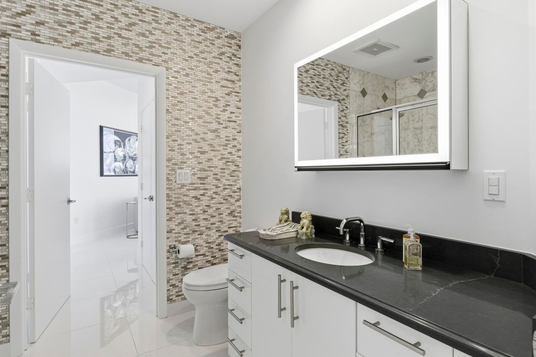 For Sale: $1,350,000 (2 beds, 2 baths, 1696 Square Feet)