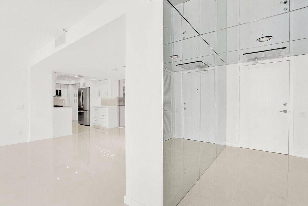 For Rent: $6,800 (2 beds, 2 baths, 1305 Square Feet)