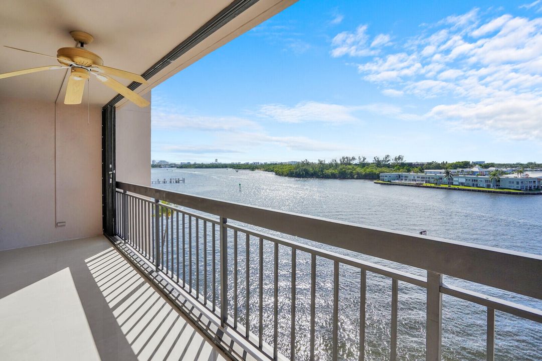 For Rent: $6,800 (2 beds, 2 baths, 1305 Square Feet)