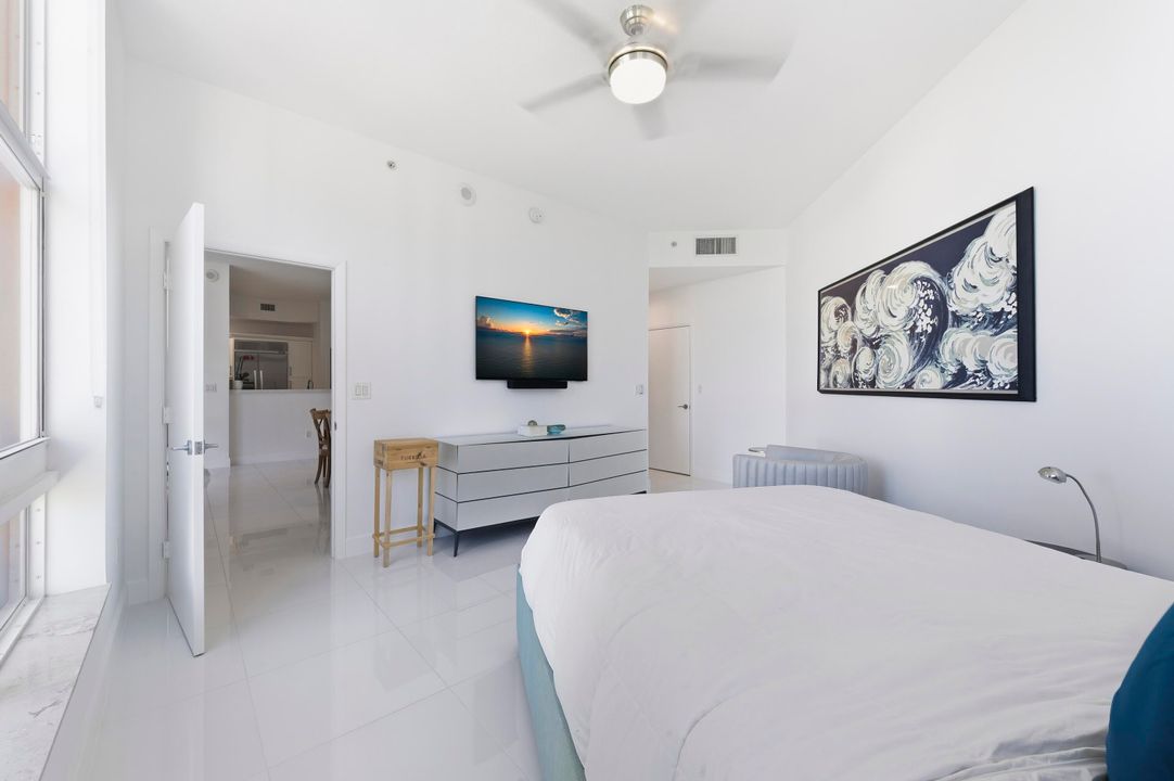 For Sale: $1,350,000 (2 beds, 2 baths, 1696 Square Feet)