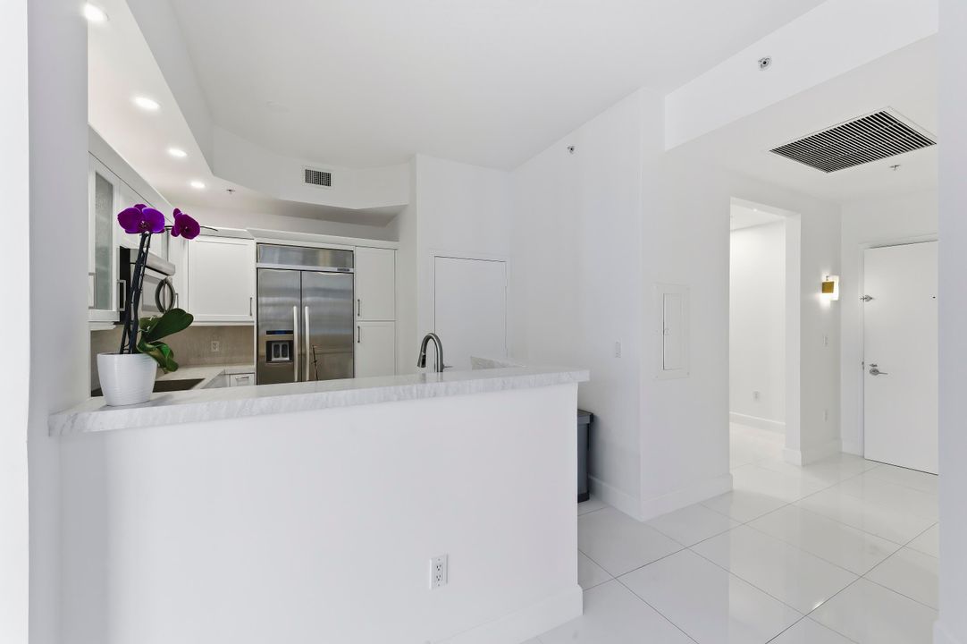 For Sale: $1,350,000 (2 beds, 2 baths, 1696 Square Feet)