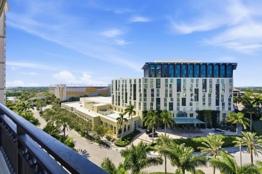 For Sale: $1,350,000 (2 beds, 2 baths, 1696 Square Feet)