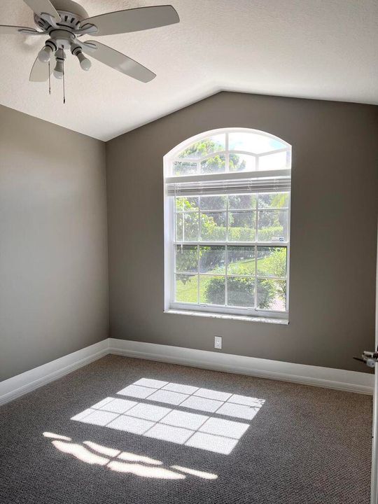 出租: $2,400 (2 贝兹, 2 浴室, 1036 平方英尺)