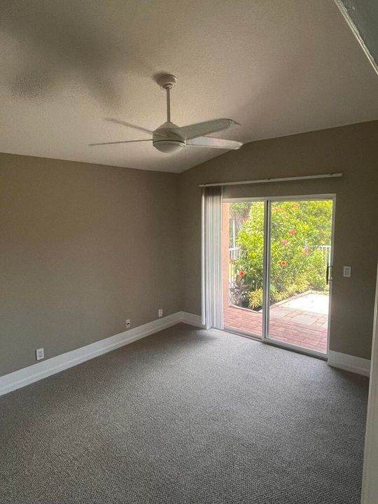 出租: $2,400 (2 贝兹, 2 浴室, 1036 平方英尺)