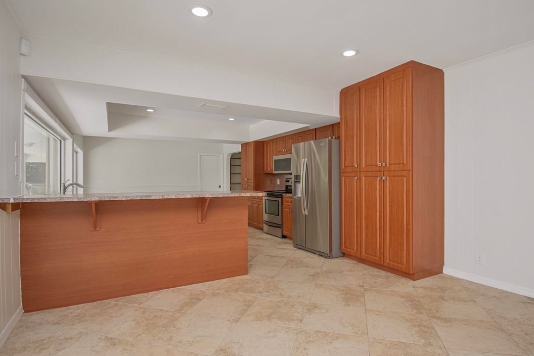 En Venta: $1,299,000 (4 camas, 3 baños, 2895 Pies cuadrados)