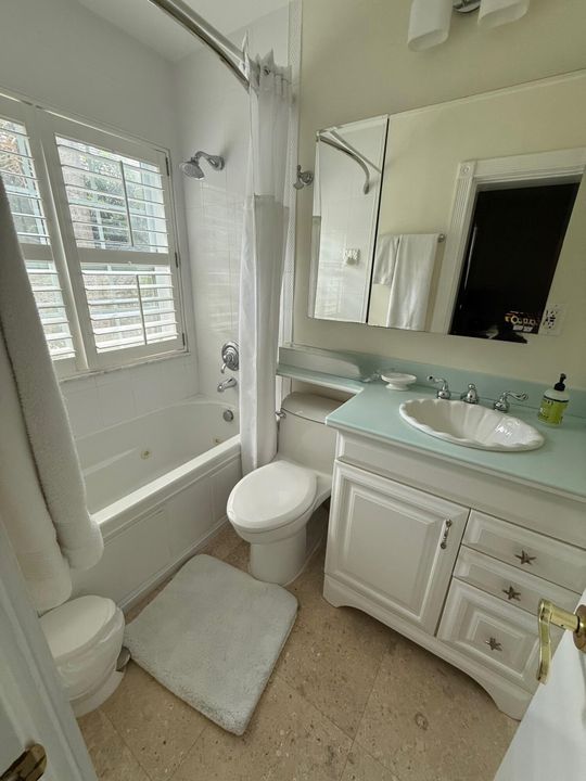 For Rent: $45,000 (4 beds, 4 baths, 3090 Square Feet)