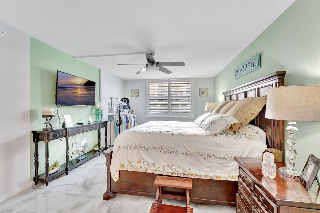 For Rent: $5,000 (2 beds, 2 baths, 1120 Square Feet)