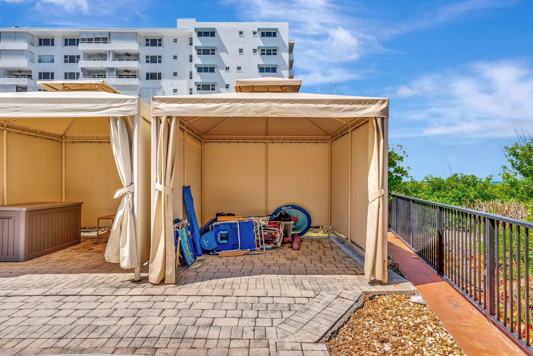 For Rent: $5,000 (2 beds, 2 baths, 1120 Square Feet)