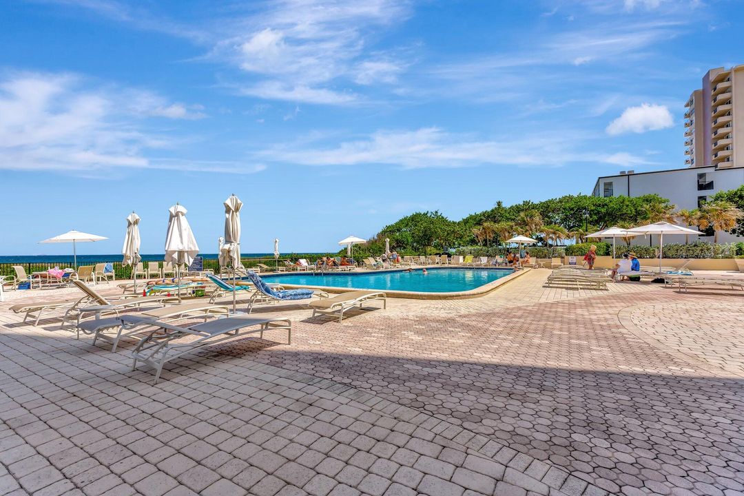 For Rent: $5,000 (2 beds, 2 baths, 1120 Square Feet)