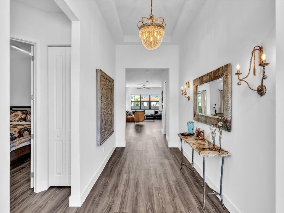 待售: $875,000 (3 贝兹, 2 浴室, 2105 平方英尺)