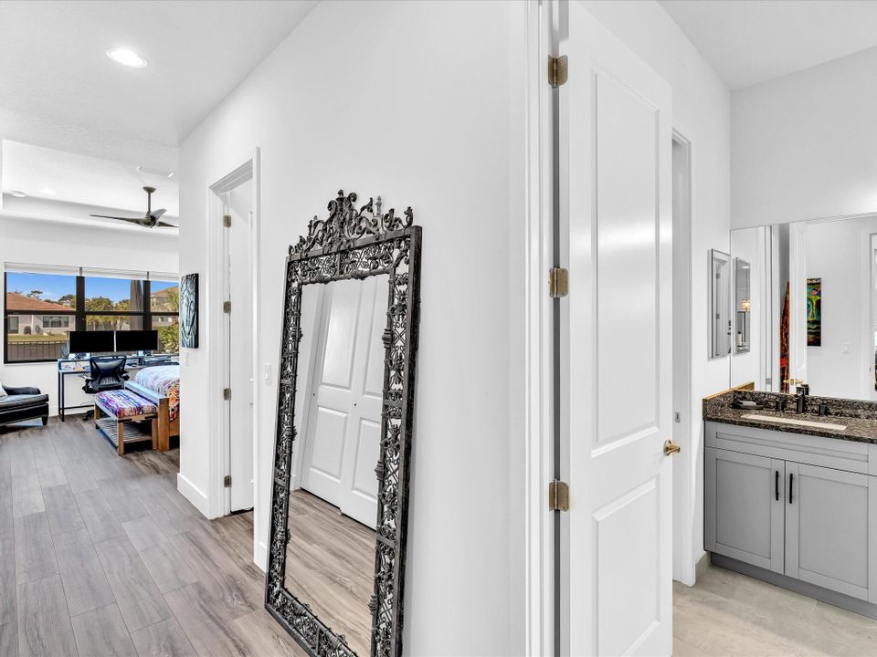 待售: $875,000 (3 贝兹, 2 浴室, 2105 平方英尺)