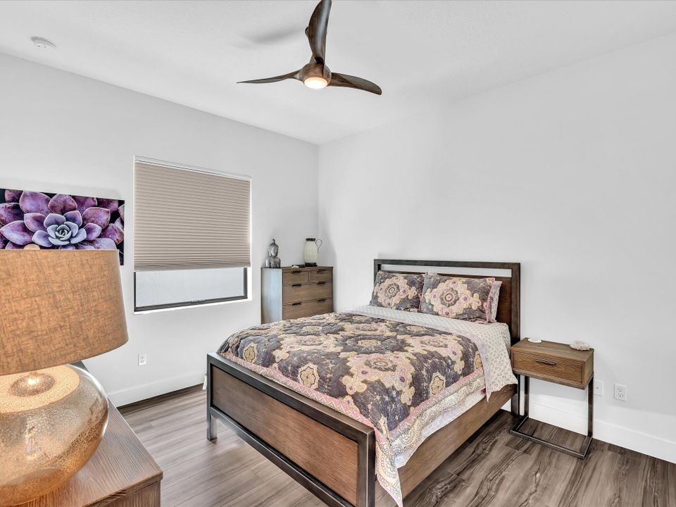 待售: $875,000 (3 贝兹, 2 浴室, 2105 平方英尺)