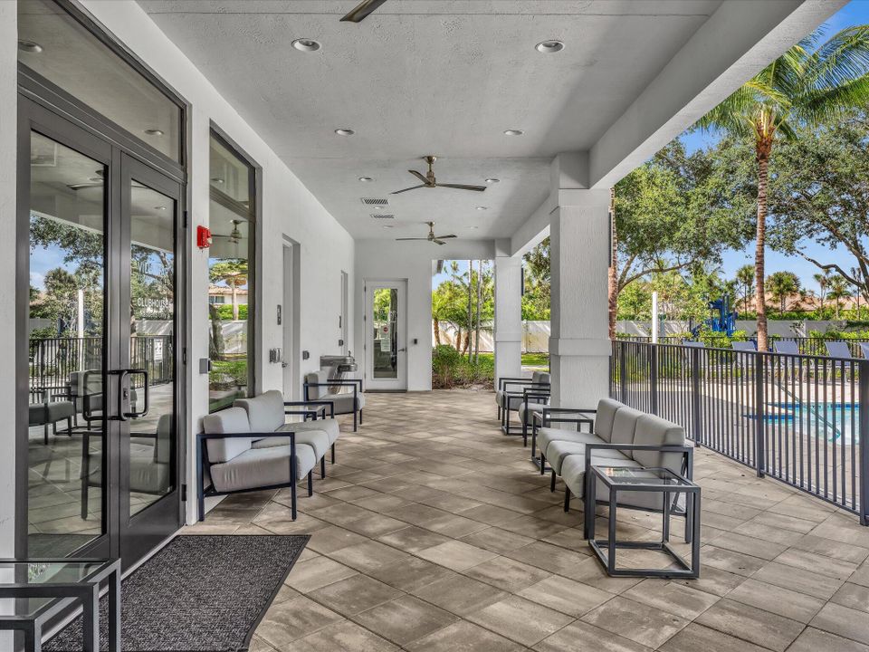 待售: $875,000 (3 贝兹, 2 浴室, 2105 平方英尺)