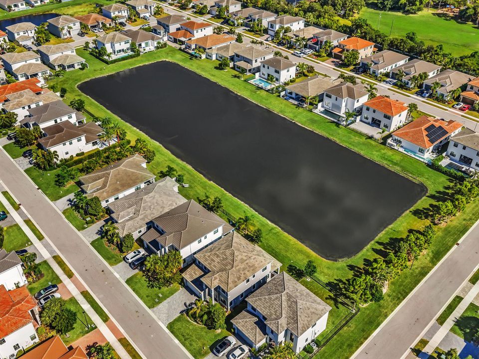 待售: $875,000 (3 贝兹, 2 浴室, 2105 平方英尺)