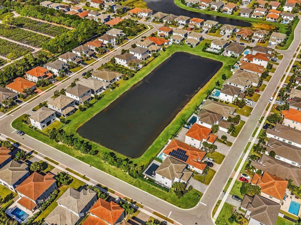 待售: $875,000 (3 贝兹, 2 浴室, 2105 平方英尺)