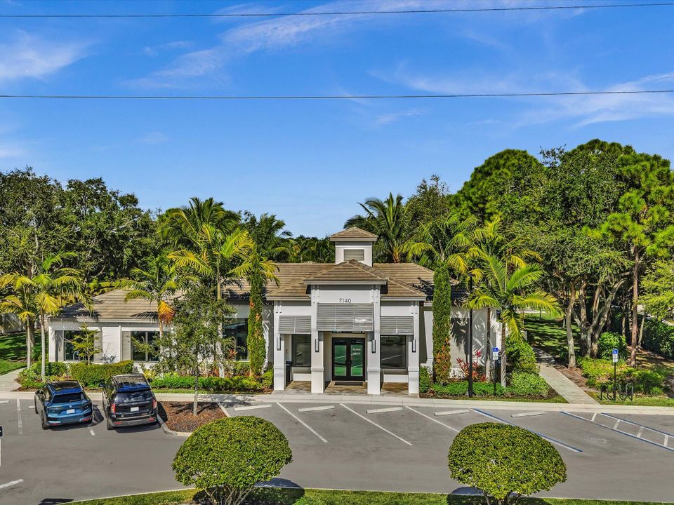 待售: $875,000 (3 贝兹, 2 浴室, 2105 平方英尺)