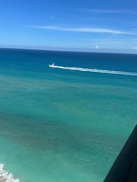 For Rent: $5,000 (2 beds, 2 baths, 1223 Square Feet)